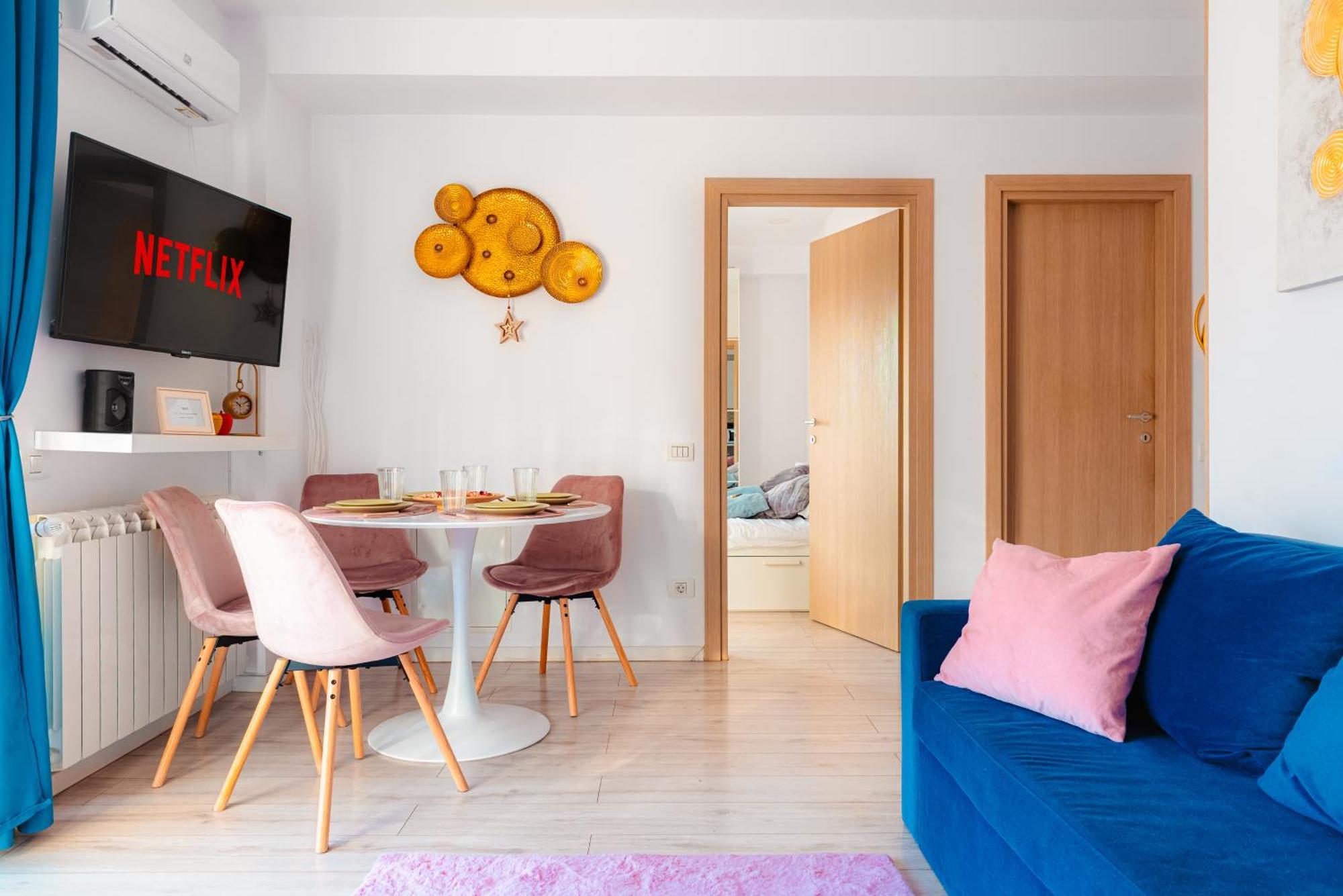 בוקרשט Downtown Apartment Boutique - Blue & Pink מראה חיצוני תמונה