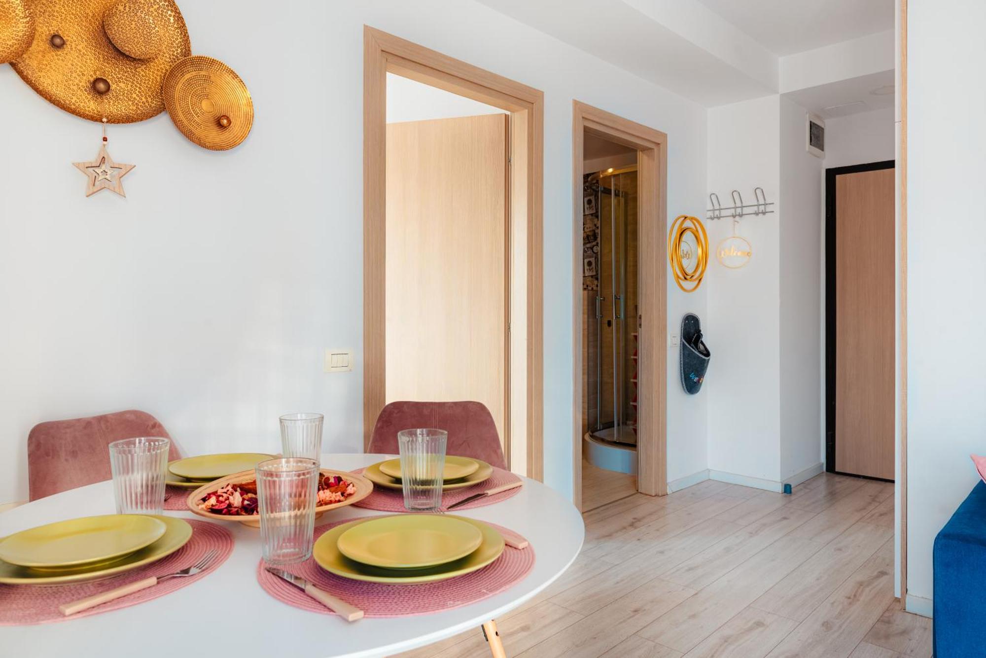 בוקרשט Downtown Apartment Boutique - Blue & Pink מראה חיצוני תמונה