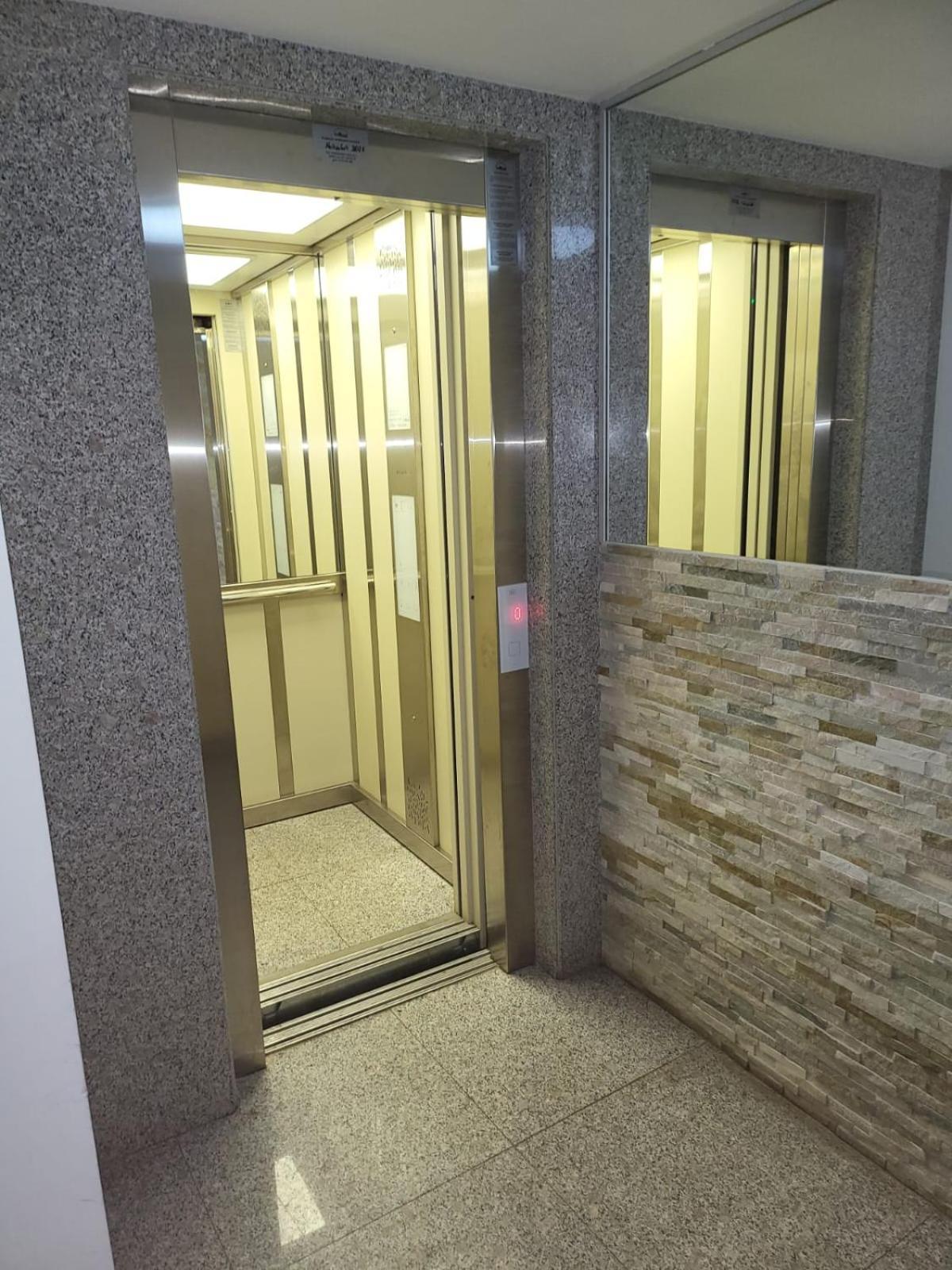 בוקרשט Downtown Apartment Boutique - Blue & Pink מראה חיצוני תמונה