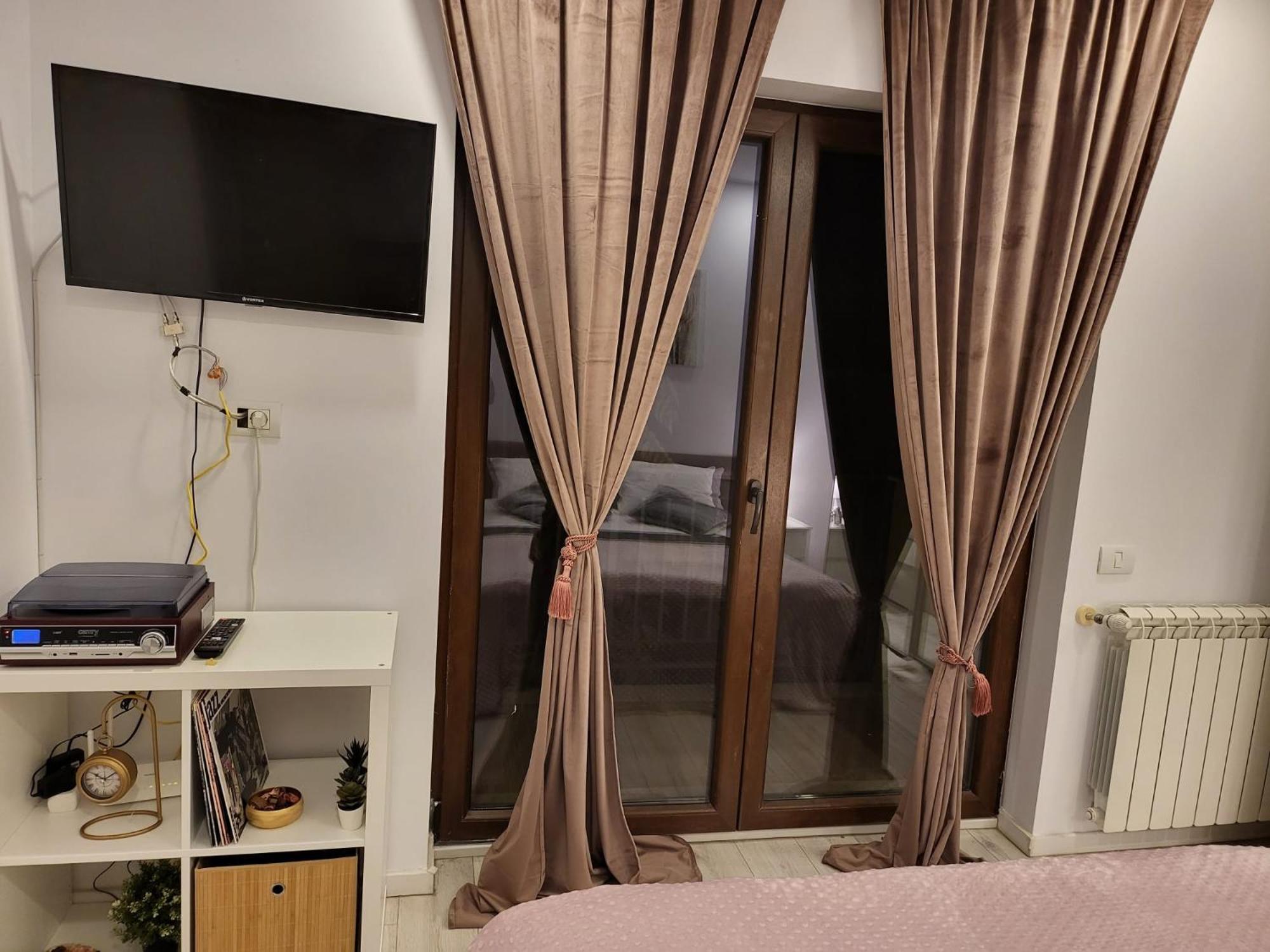 בוקרשט Downtown Apartment Boutique - Blue & Pink מראה חיצוני תמונה